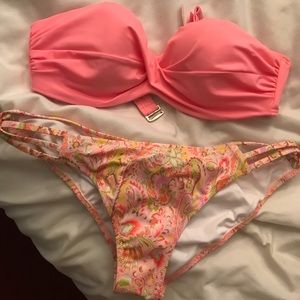 Coral vs bikini set